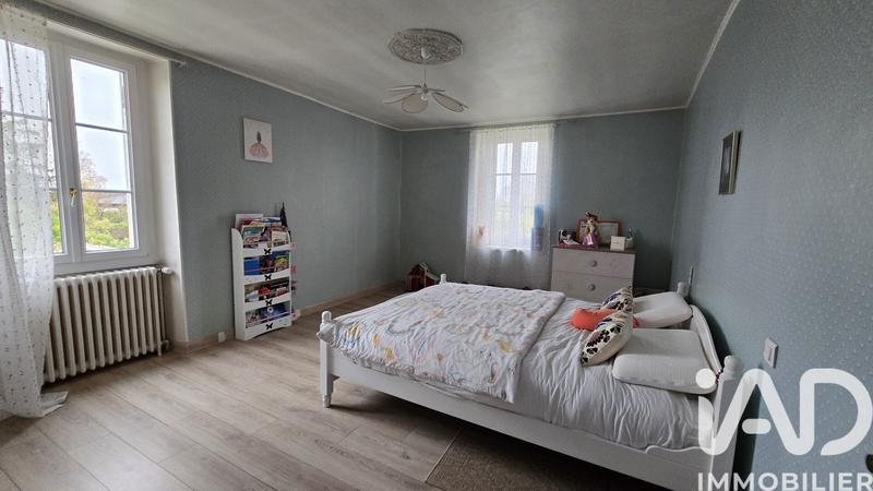 Maison - 195 m² - 7 pièces