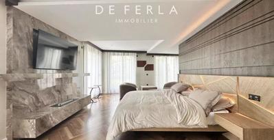 Villa - 560 m² - 8 pièces