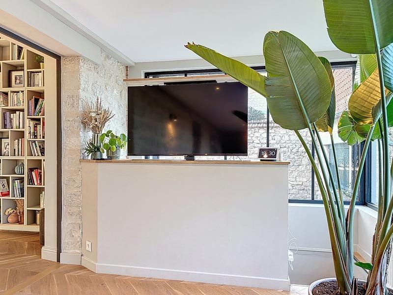 Maison bourgeoise - 300 m² - 9 pièces