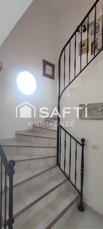 Villa - 220 m² - 6 pièces