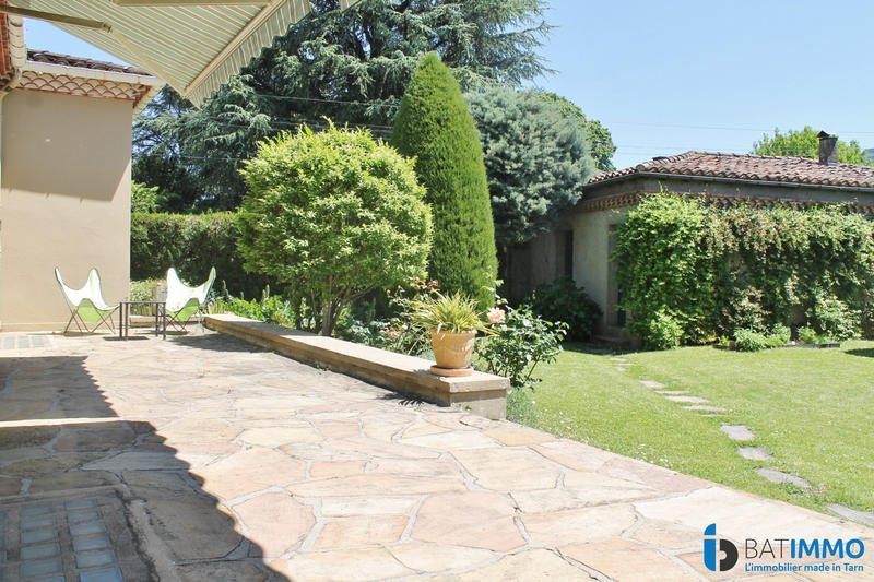 Maison - 265 m² - 7 pièces