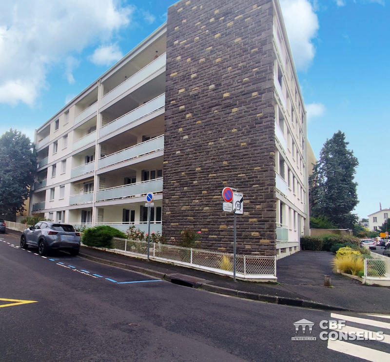 Appartement - 95 m² - 4 pièces