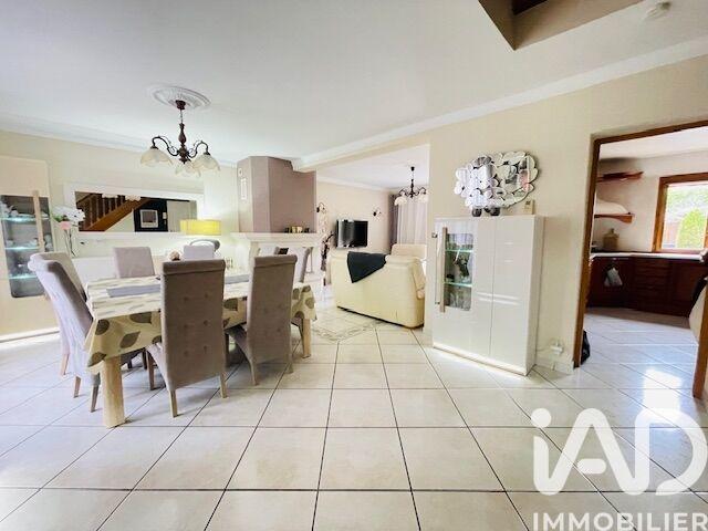 Maison - 105 m² - 4 pièces