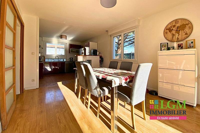 Maison - 93 m² - 4 pièces