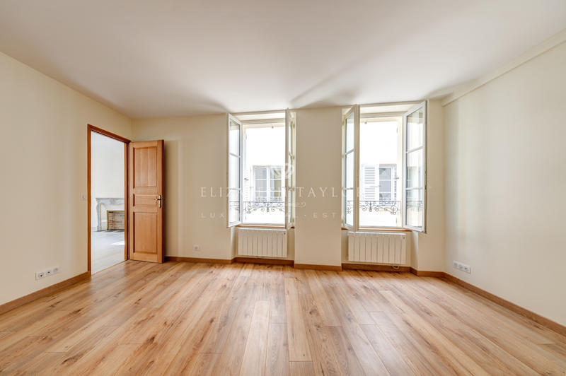 Appartement - 101 m² - 5 pièces