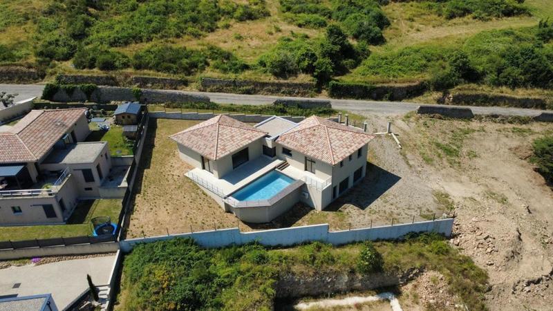 Maison - 146 m² - 5 pièces