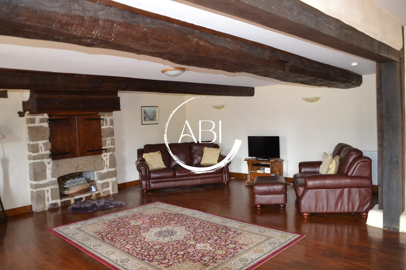 Maison - 185 m² - 6 pièces