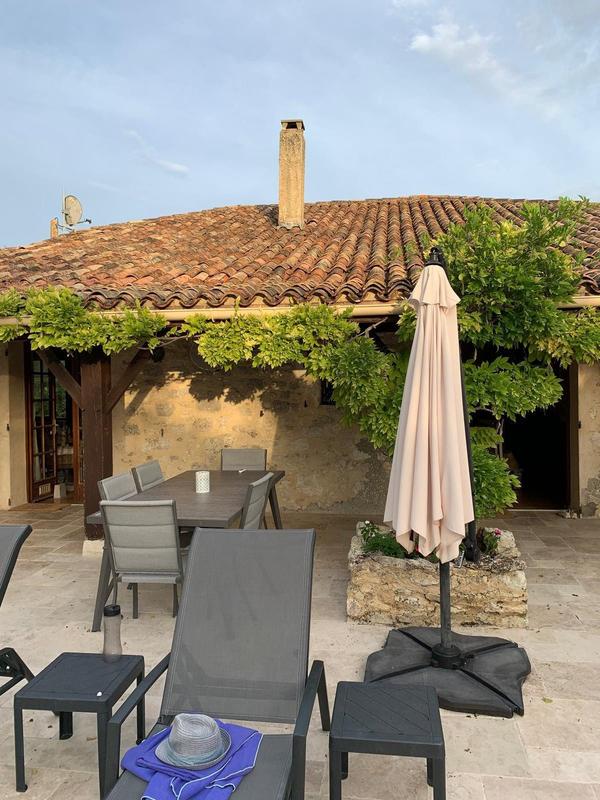 Maison traditionnelle - 263 m² - 13 pièces