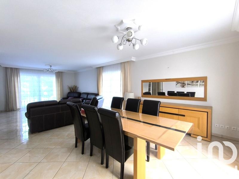 Maison - 137 m² - 5 pièces