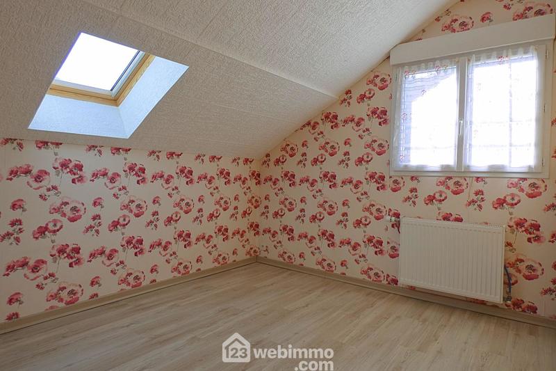 Maison - 104 m² - 4 pièces