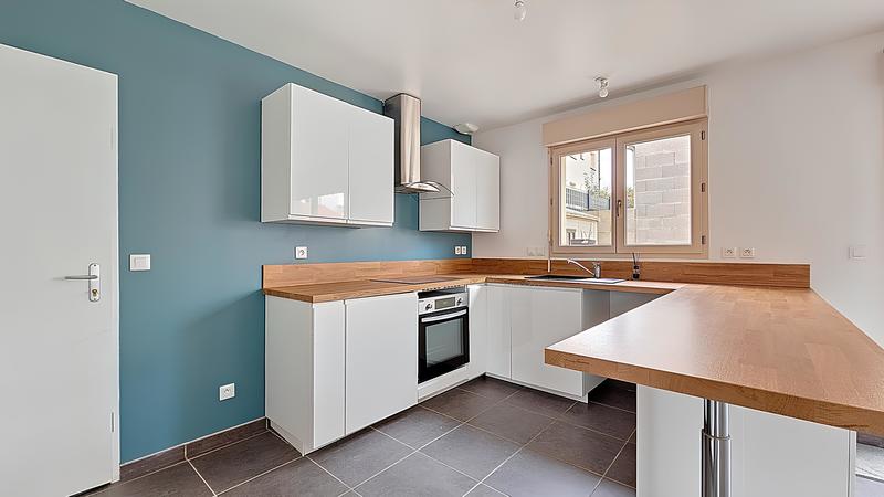 Maison - 100 m² - 5 pièces