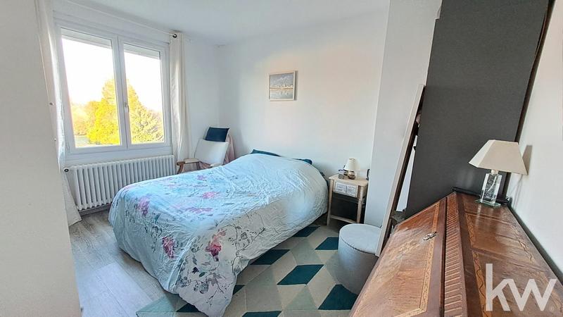 Appartement - 98 m² - 5 pièces