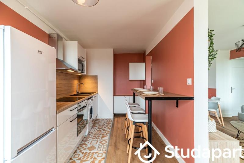 Chambre - 9 m² - 1 pièce