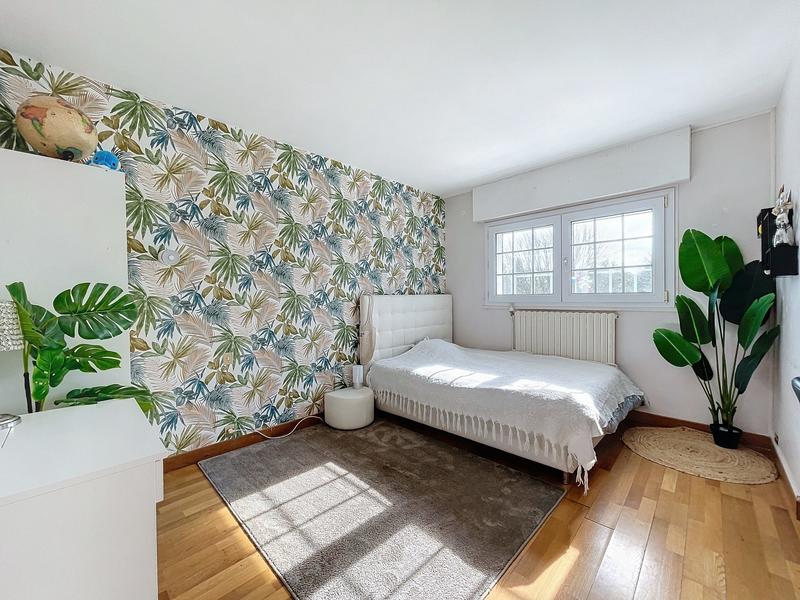 Maison traditionnelle - 200 m² - 7 pièces