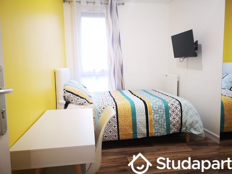 Chambre - 10 m² - 1 pièce