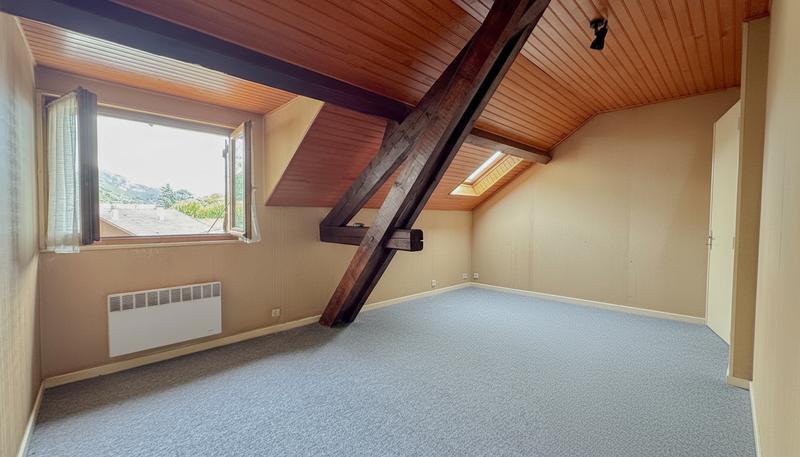 Appartement - 130 m² - 6 pièces