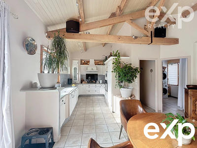 Maison - 177 m² - 6 pièces