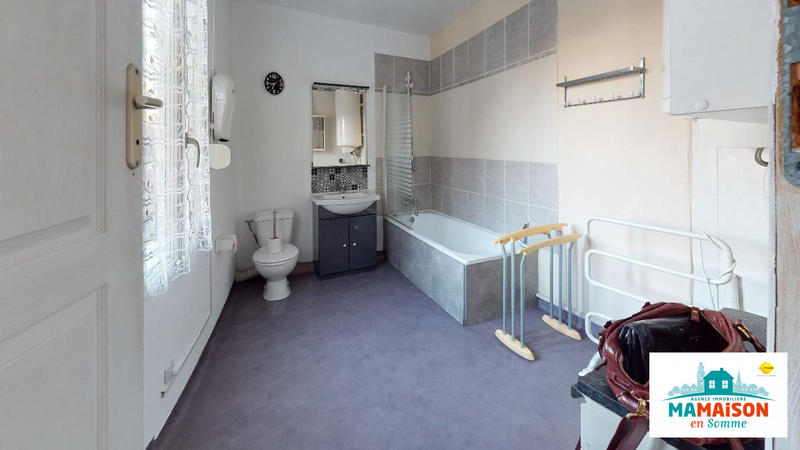 Maison - 80 m² - 5 pièces