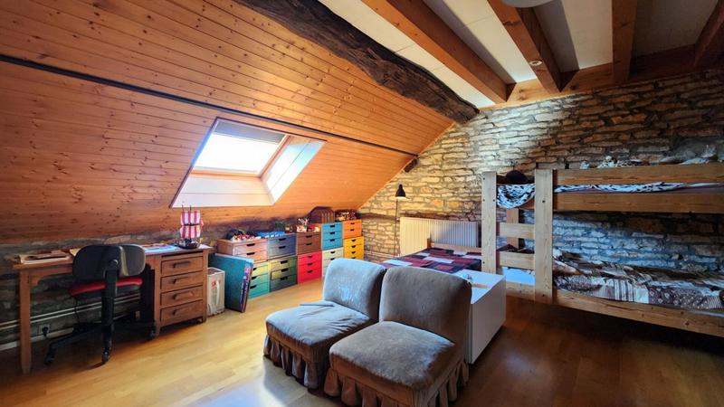 Maison - 192 m² - 8 pièces