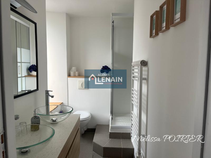 Maison - 373 m² - 20 pièces