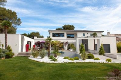 Maison - 145 m² - 5 pièces