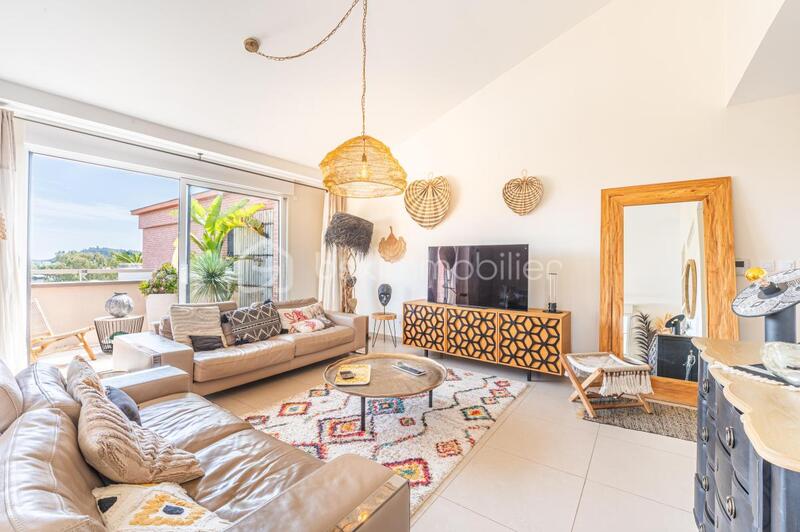 Appartement - 106 m² - 4 pièces