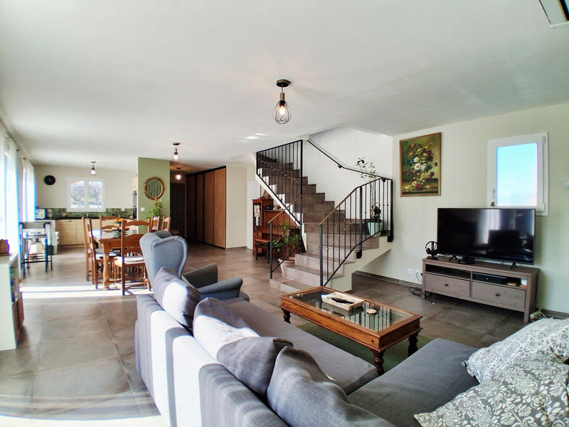 Villa - 145 m² - 5 pièces