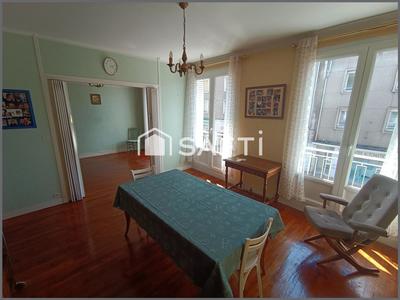 Appartement - 97 m² - 4 pièces