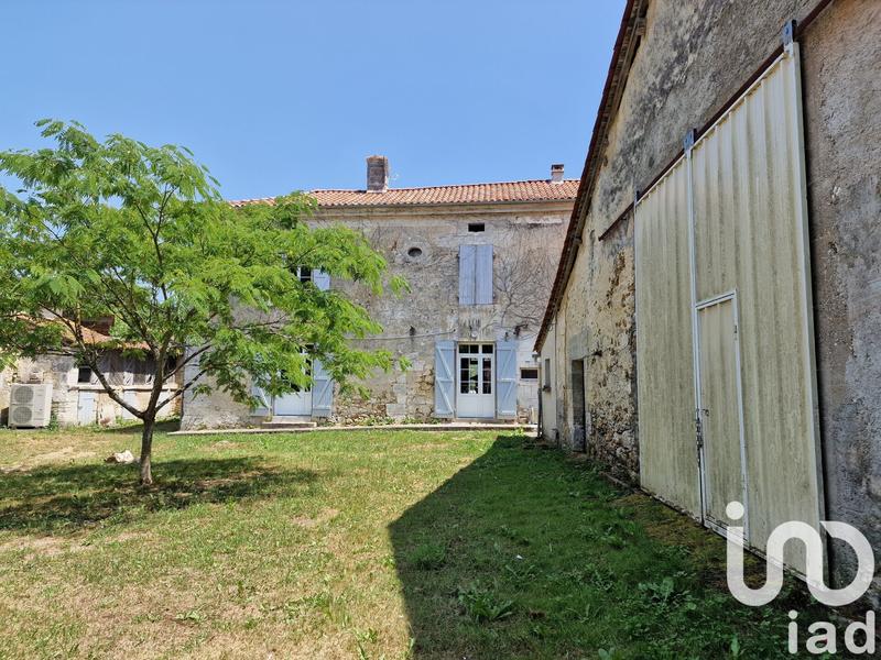 Maison - 220 m² - 8 pièces