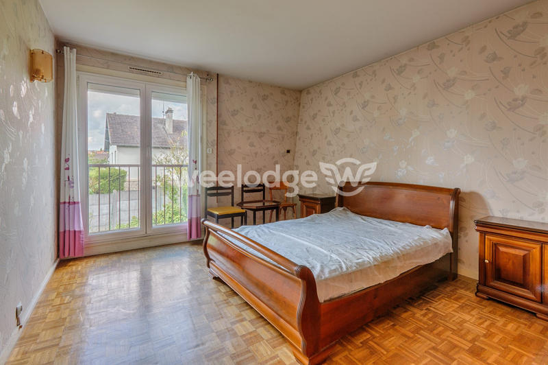 Maison - 97 m² - 6 pièces