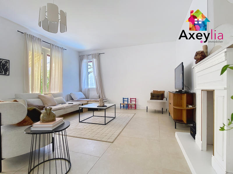 Maison - 171 m² - 7 pièces