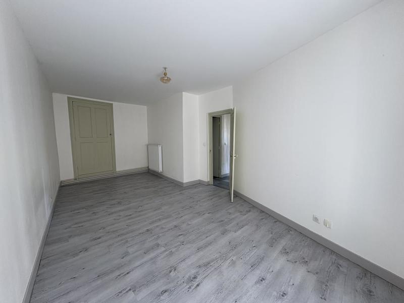 Maison de bourg - 95 m² - 3 pièces