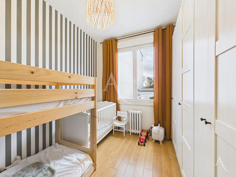 Maison - 95 m² - 4 pièces