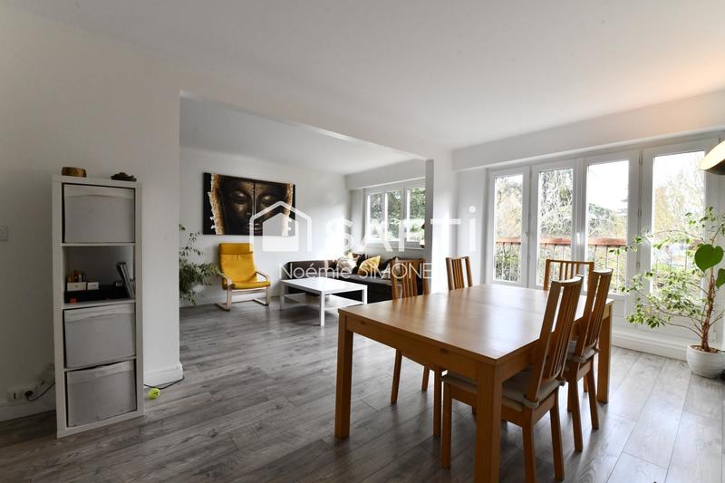 Appartement - 100 m² - 6 pièces