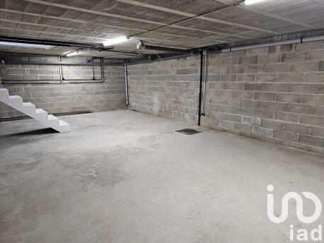 Maison - 218 m² - 8 pièces