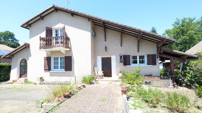 Maison - 195 m² - 7 pièces