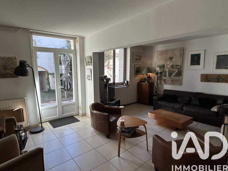 Maison - 248 m² - 7 pièces