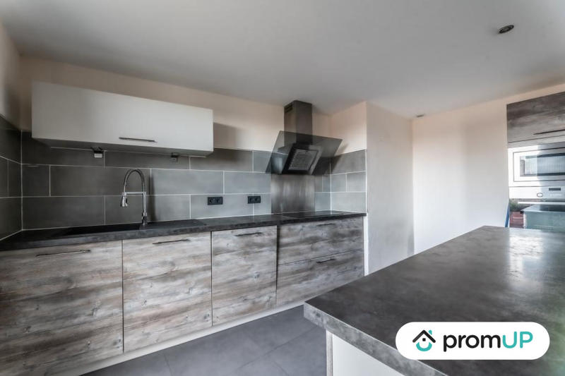 Appartement - 130 m² - 3 pièces