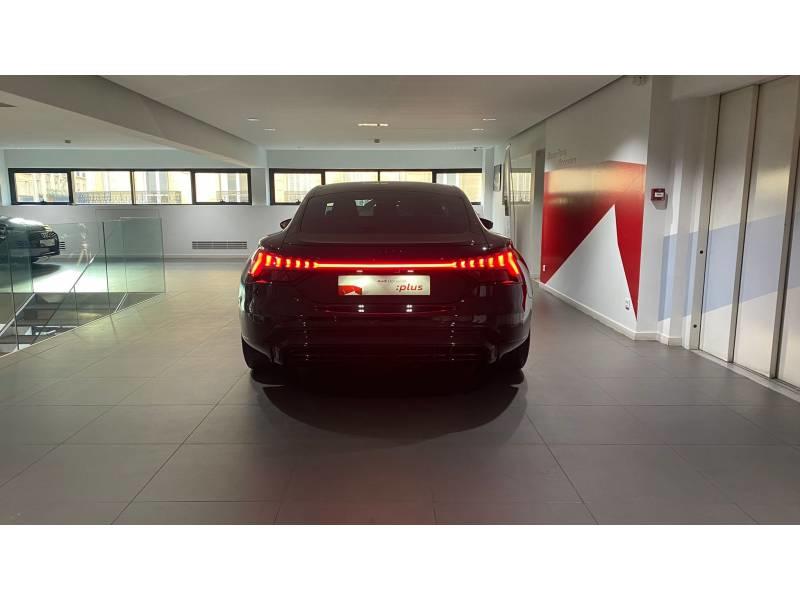 Audi e-tron gt 476 ch quattro