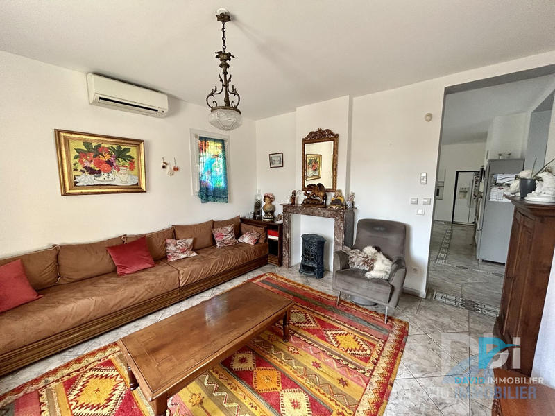 Maison - 218 m² - 6 pièces