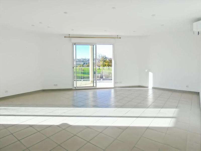 Appartement - 110 m² - 5 pièces