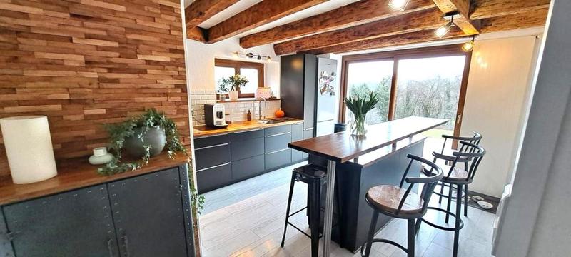 Maison - 165 m² - 7 pièces