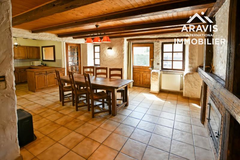 Maison - 180 m² - 7 pièces