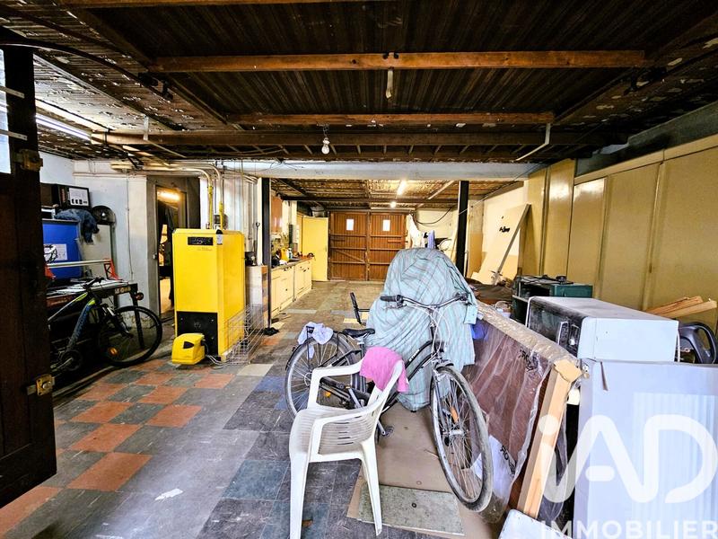 Maison - 141 m² - 9 pièces