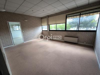 Bureau - 300 m²