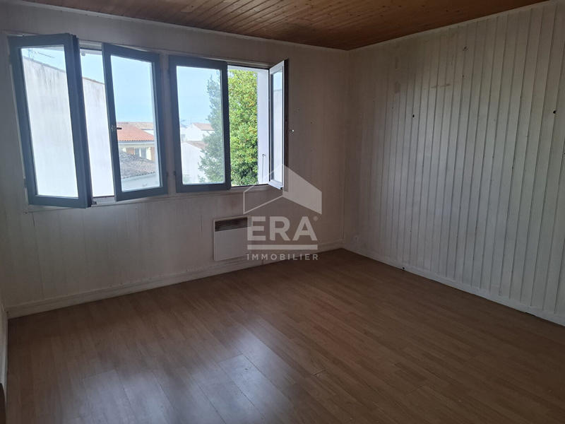 Appartement - 92 m² - 5 pièces