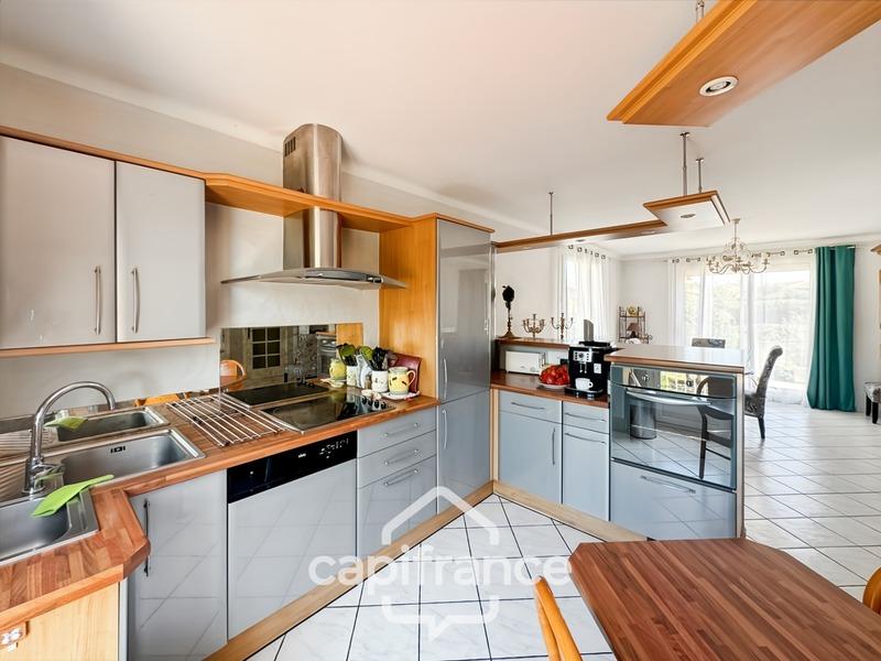 Maison - 154 m² - 8 pièces