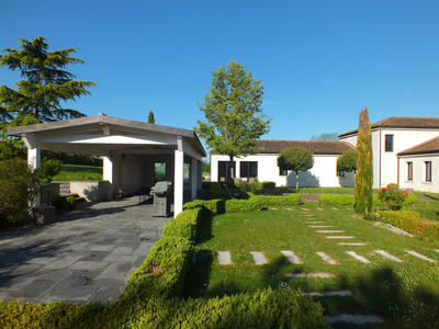 Maison d'architecte - 730 m² - 17 pièces