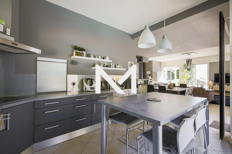 Maison contemporaine - 173 m² - 5 pièces