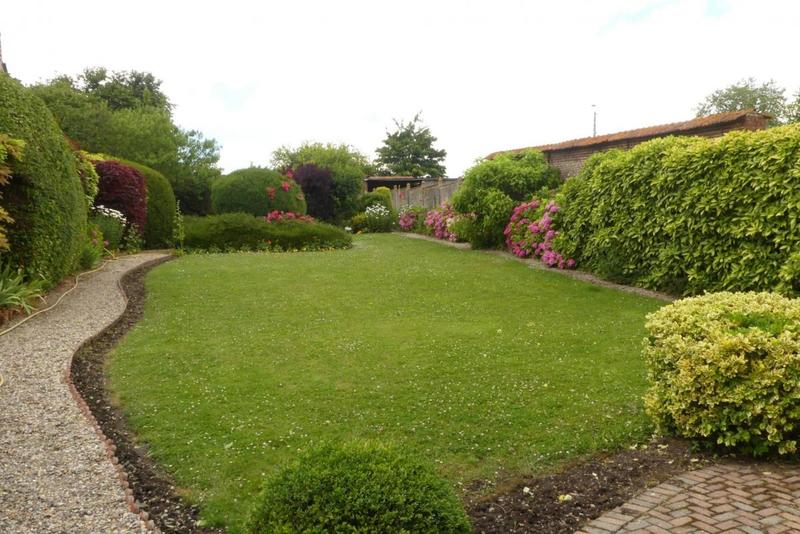 Maison - 170 m² - 9 pièces